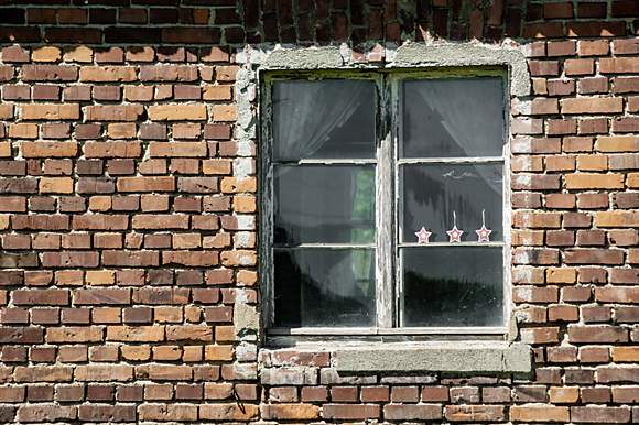 Fenster sind ein oft anzutreffendes Motiv und sehr unterschiedlich in ihrem Aussehen