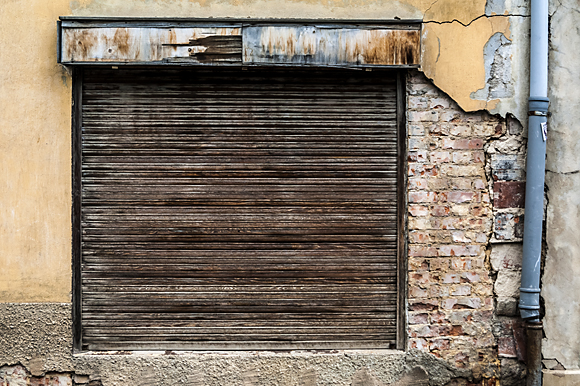 Fenster sind ein oft anzutreffendes Motiv und sehr unterschiedlich in ihrem Aussehen