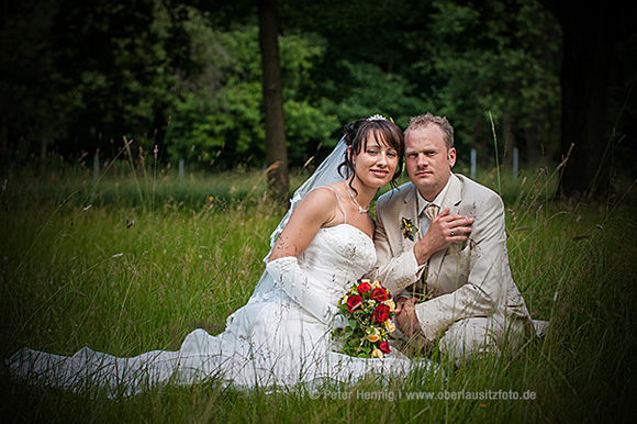 Foto Hochzeit Brautpaar Park