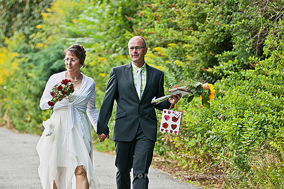 Foto Hochzeit Brautpaar Park