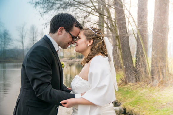 Foto Hochzeit Brautpaar im Park