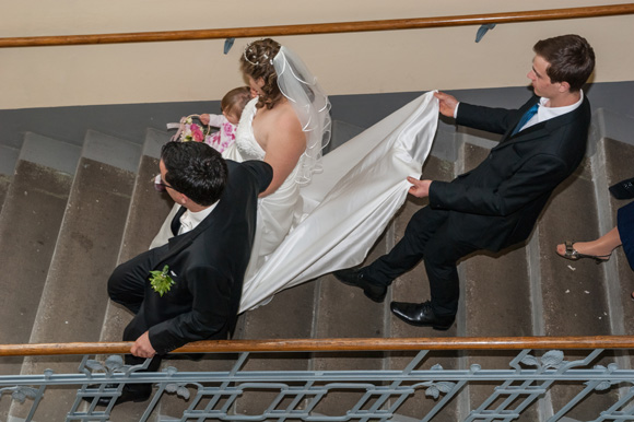 Foto Hochzeit Brautpaar Schleppe